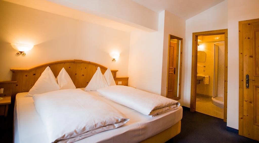 Hotel Restaurant Schaurhof Vipiteno Eksteriør billede