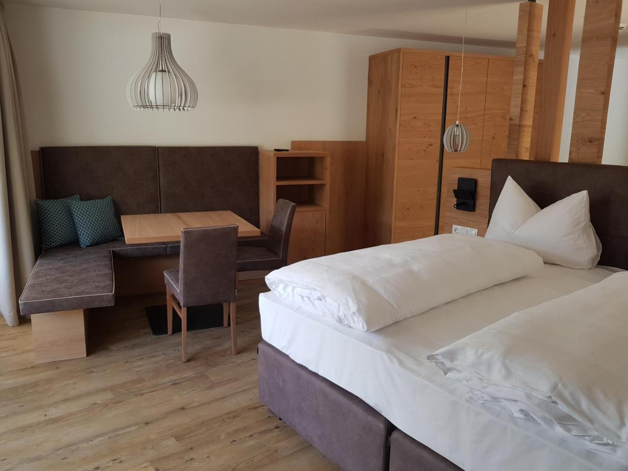 Hotel Restaurant Schaurhof Vipiteno Eksteriør billede